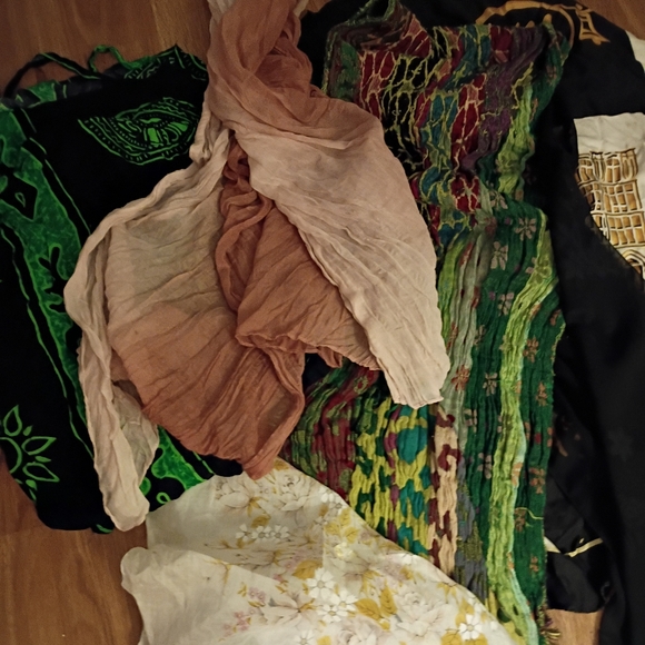 Colorful Scrafs Collection - Picture 6 of 6